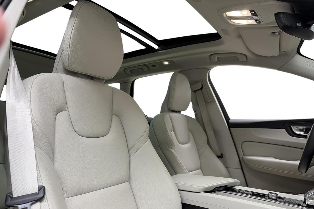 Volvo XC60 2022