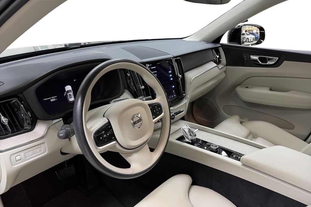 Volvo XC60 2022