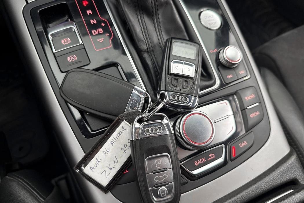 AUDI A6 allroad quattro 2014