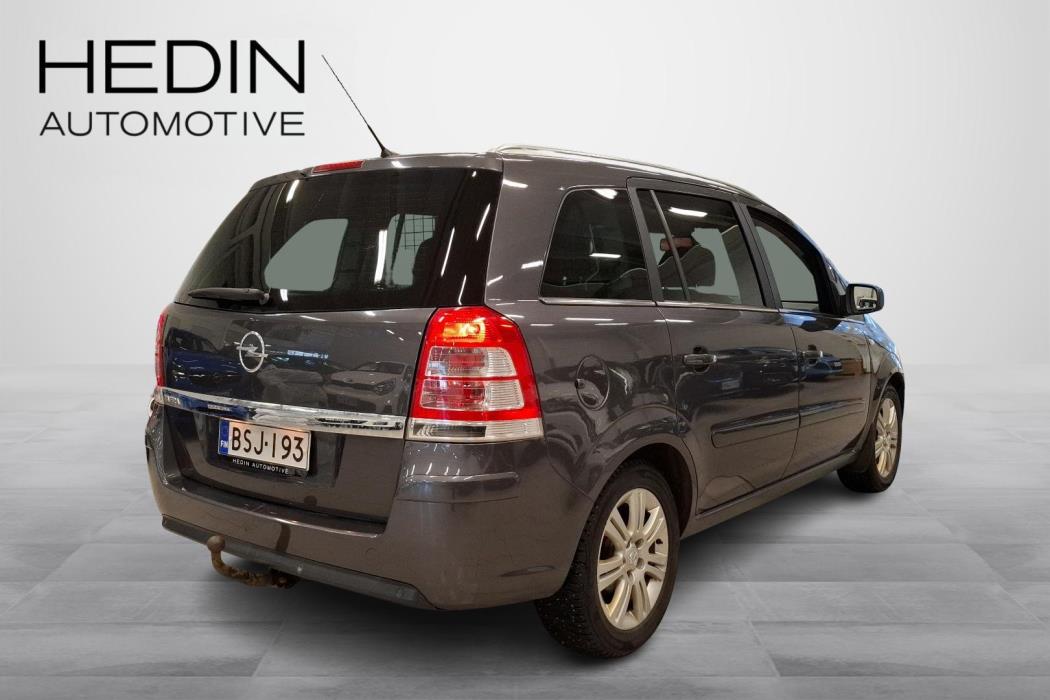 OPEL ZAFIRA 2012