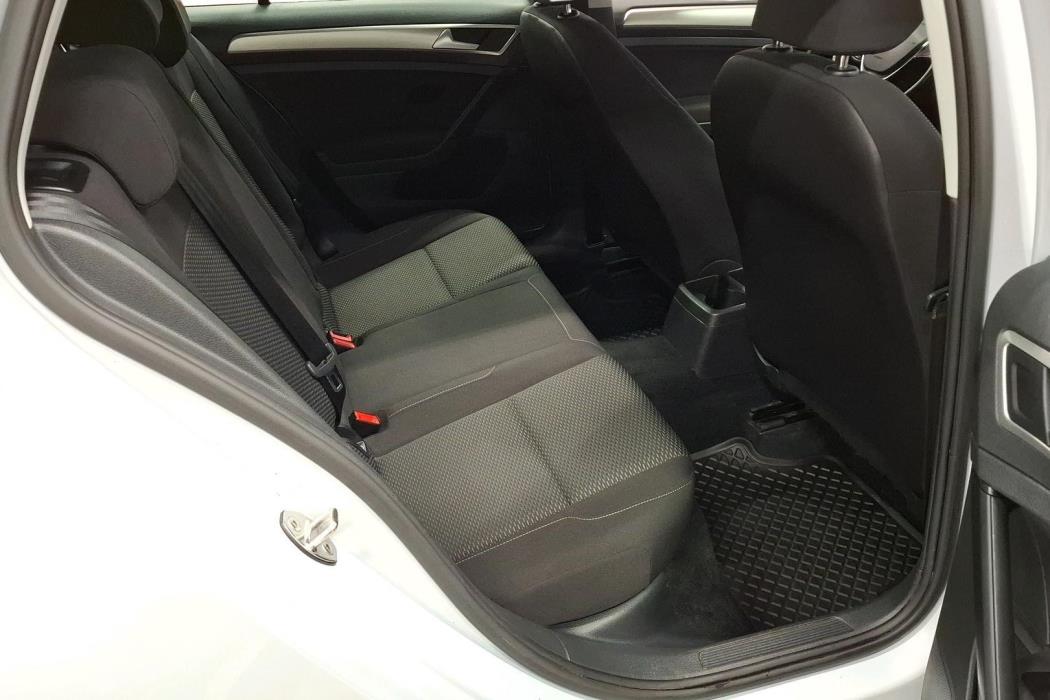 VOLKSWAGEN GOLF 2017