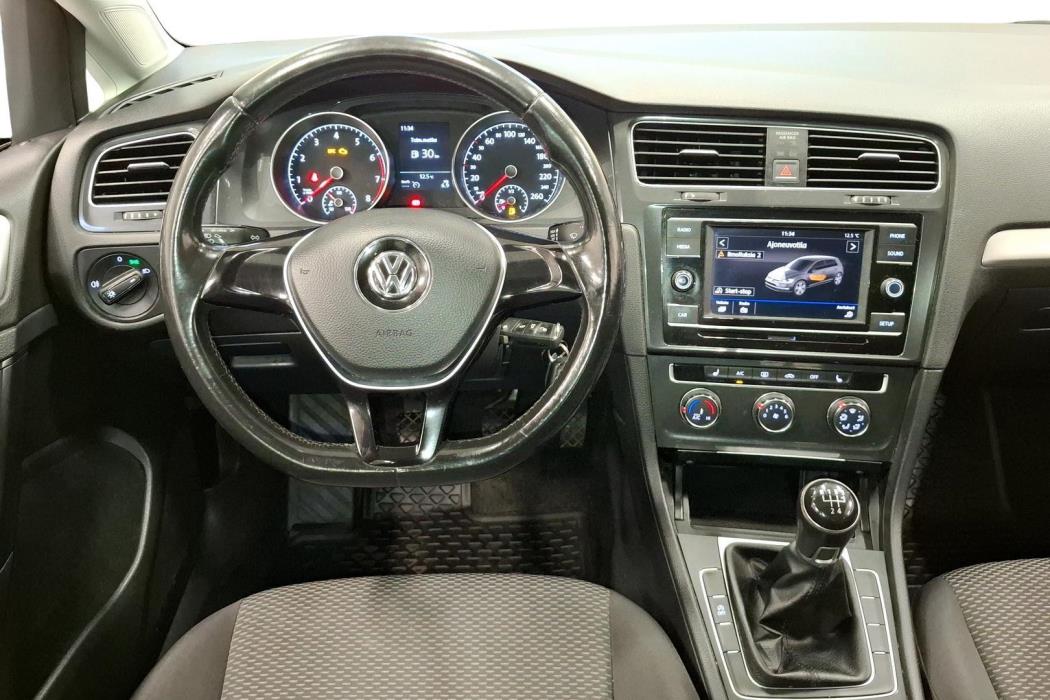 VOLKSWAGEN GOLF 2017