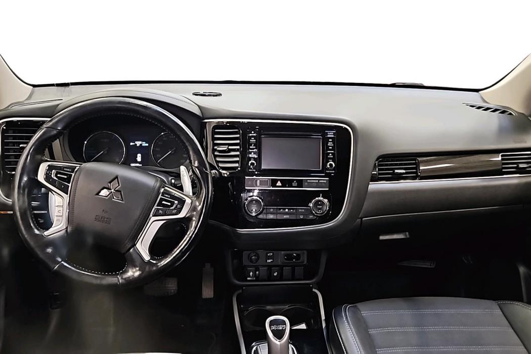 MITSUBISHI Outlander PHEV 2019
