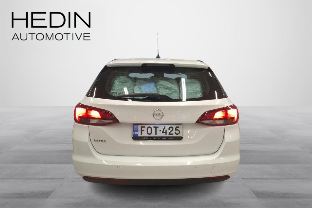 OPEL ASTRA 2021
