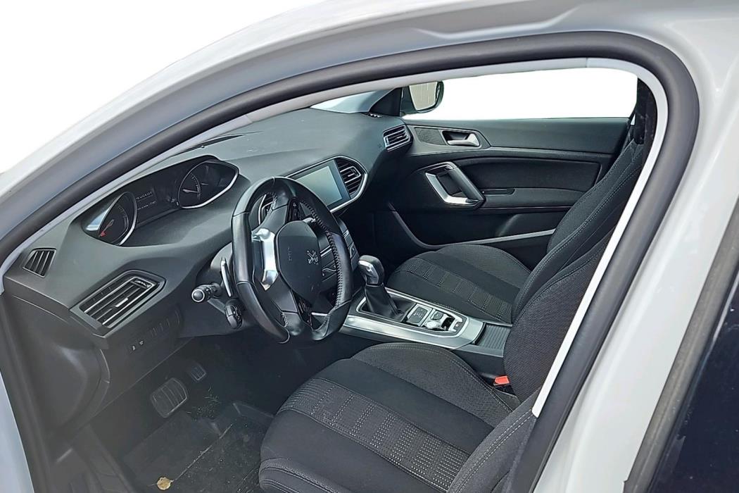 PEUGEOT 308 2015