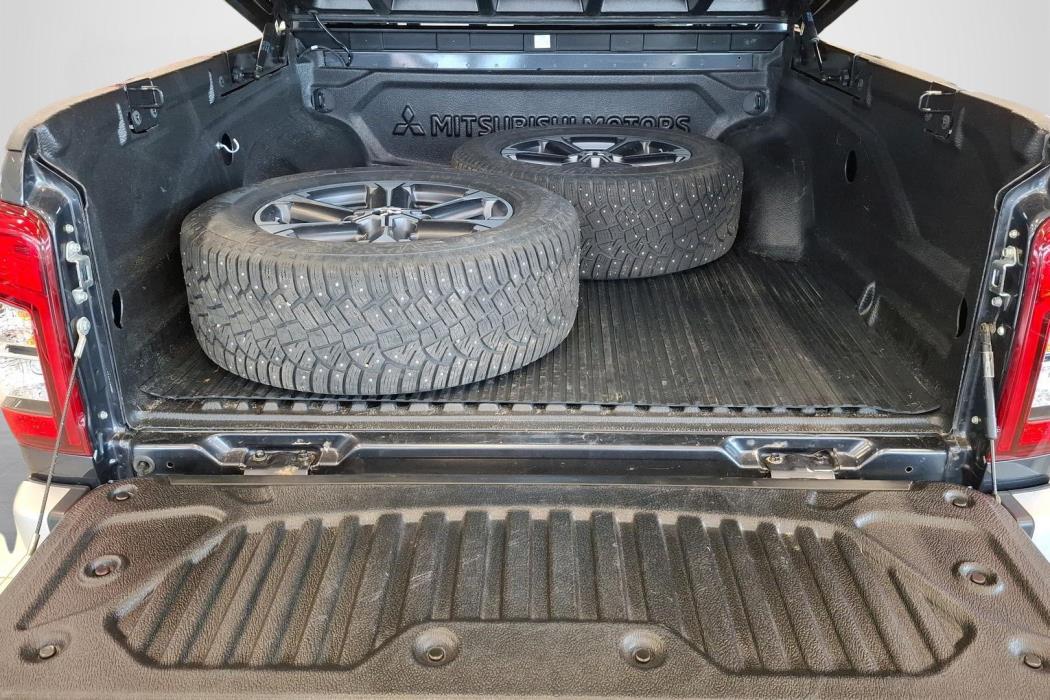 Mitsubishi L200 2020