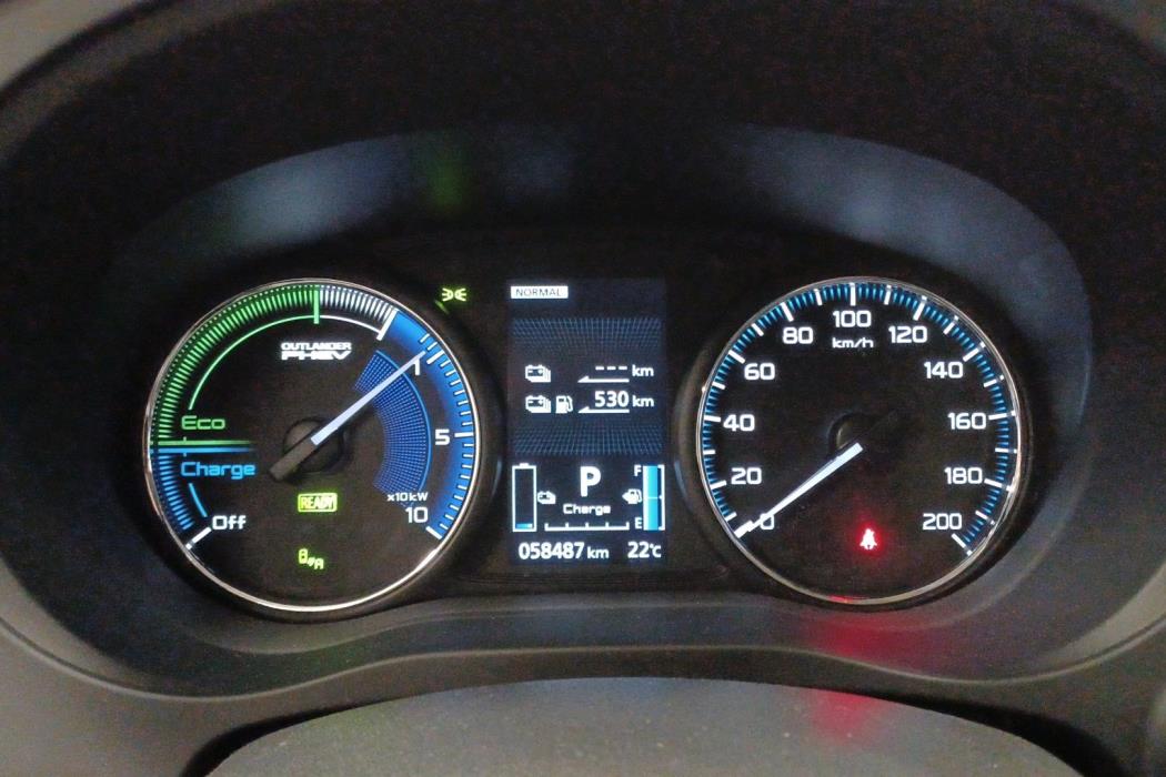 Mitsubishi Outlander PHEV 2019