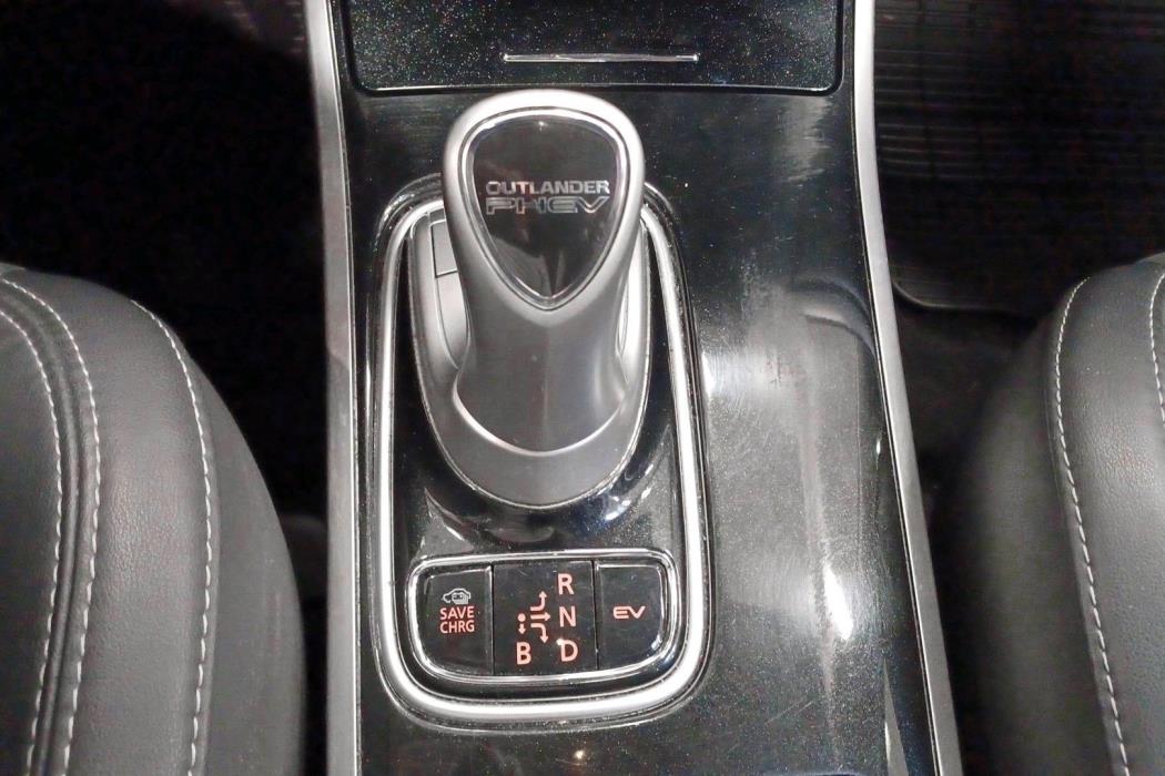 Mitsubishi Outlander PHEV 2019