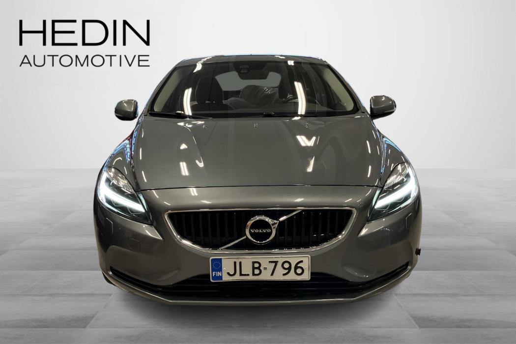 Volvo V40 2018