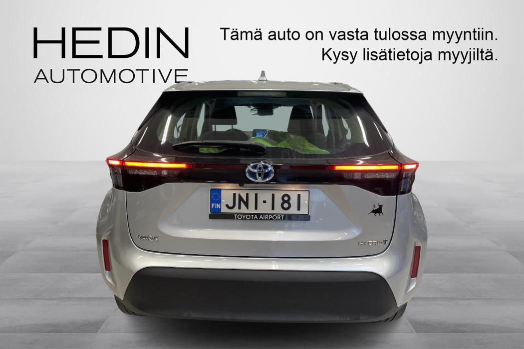 TOYOTA Yaris Cross 2024