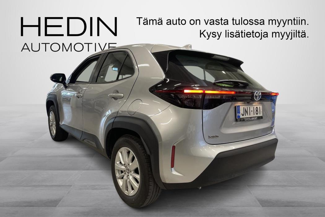 TOYOTA Yaris Cross 2024