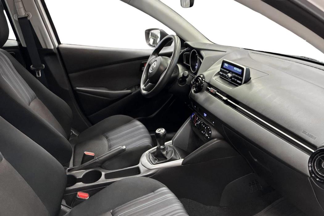 MAZDA Mazda2 2016