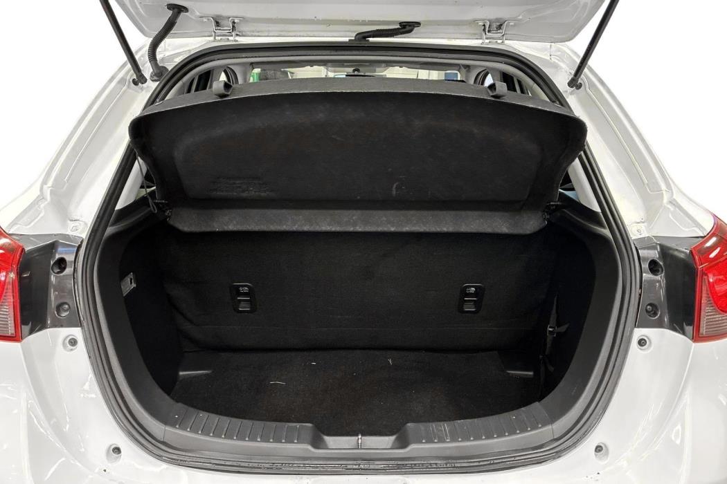 MAZDA Mazda2 2016