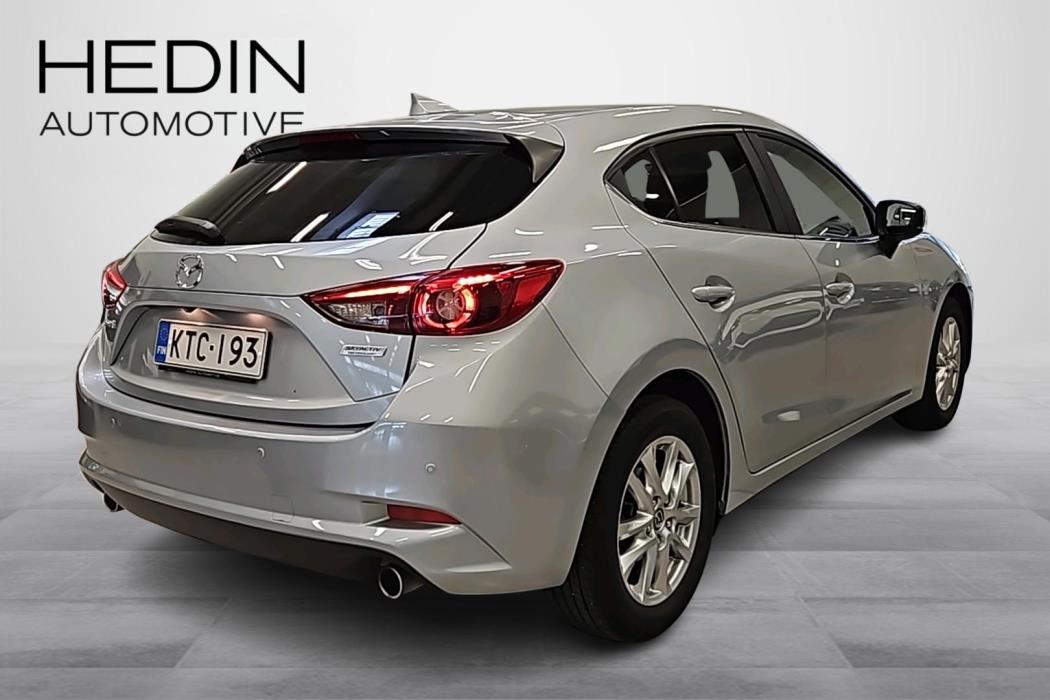 MAZDA Mazda3 2018