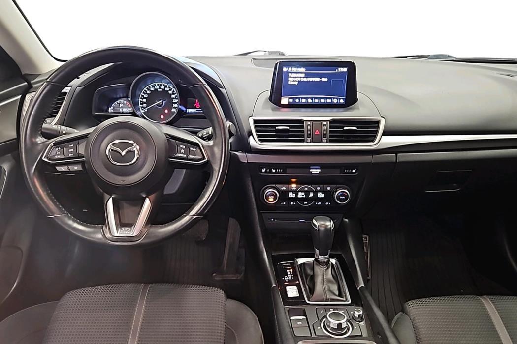 MAZDA Mazda3 2018
