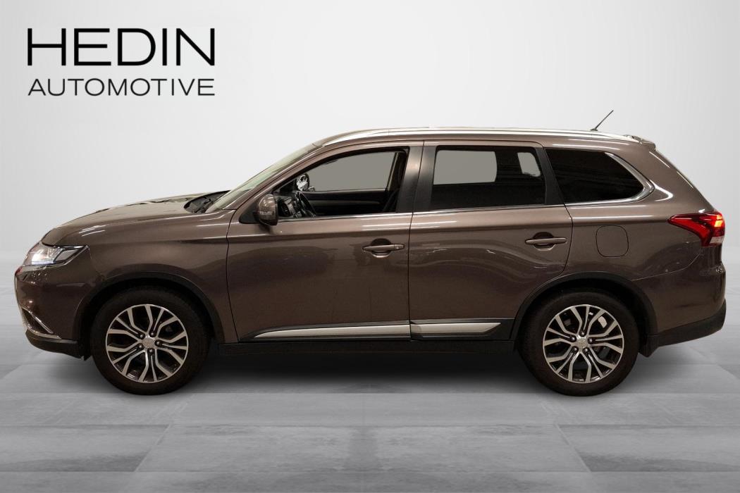 MITSUBISHI OUTLANDER 2016