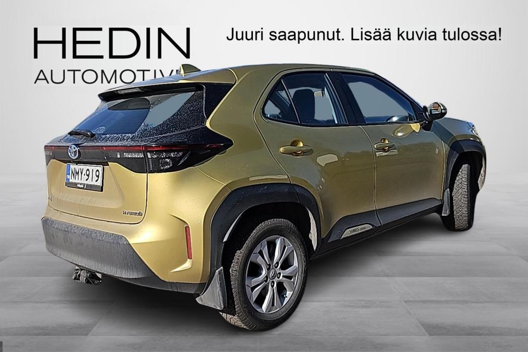 TOYOTA Yaris Cross 2022