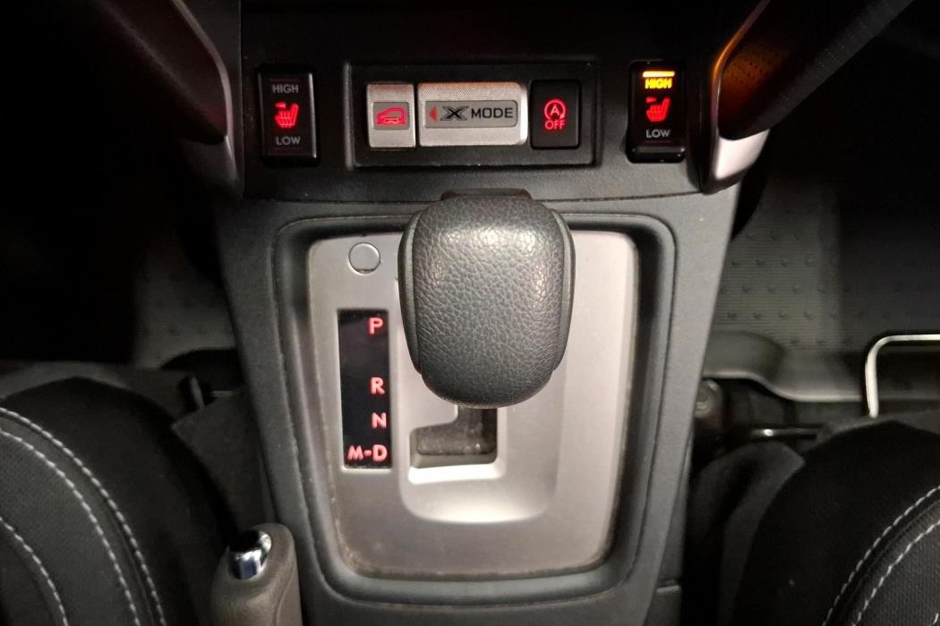 SUBARU FORESTER 2017