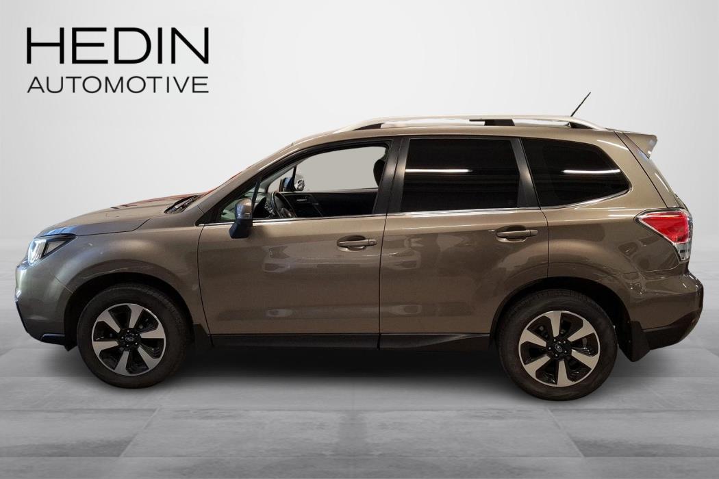 SUBARU FORESTER 2017