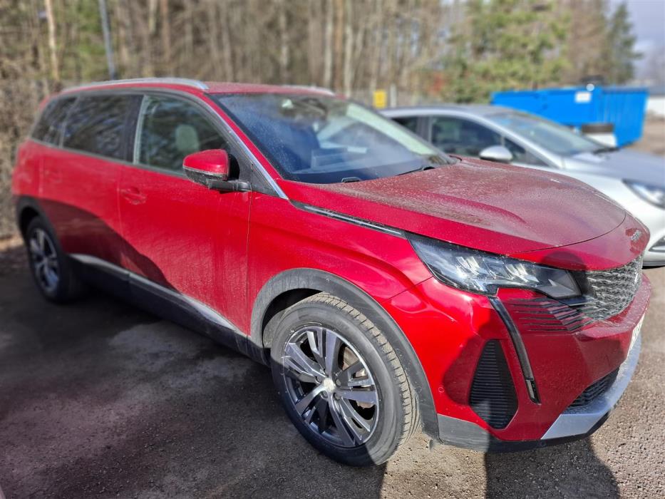 PEUGEOT 5008 2021