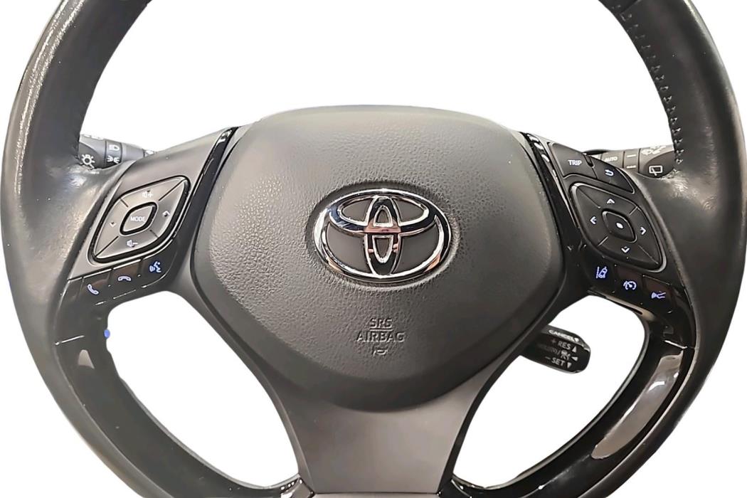TOYOTA C-HR 2021