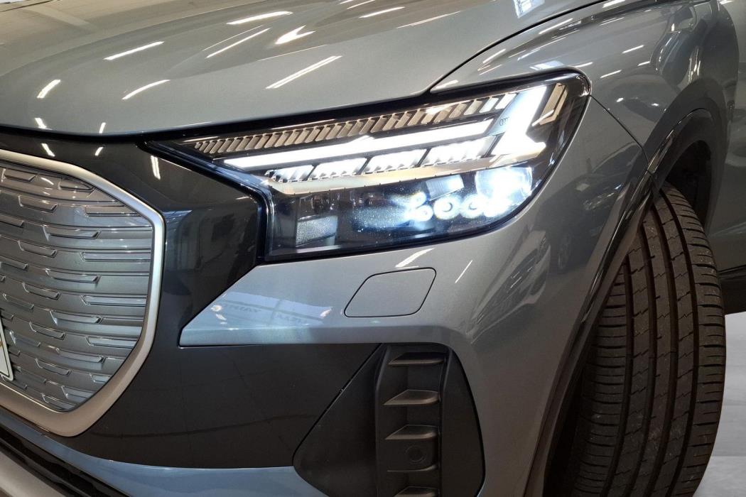 AUDI Q4 e-tron 2022