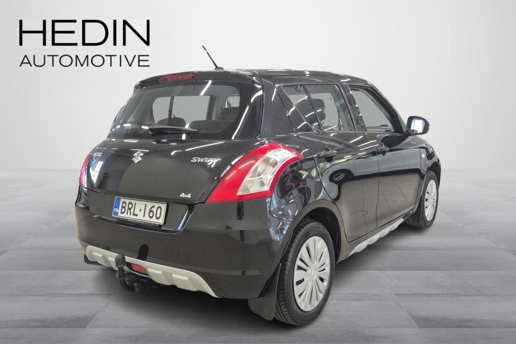 SUZUKI Swift 2015