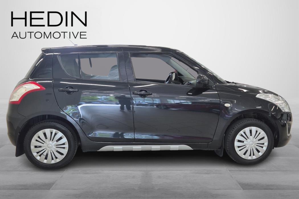 SUZUKI Swift 2015