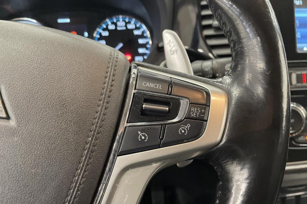 MITSUBISHI Outlander PHEV 2016