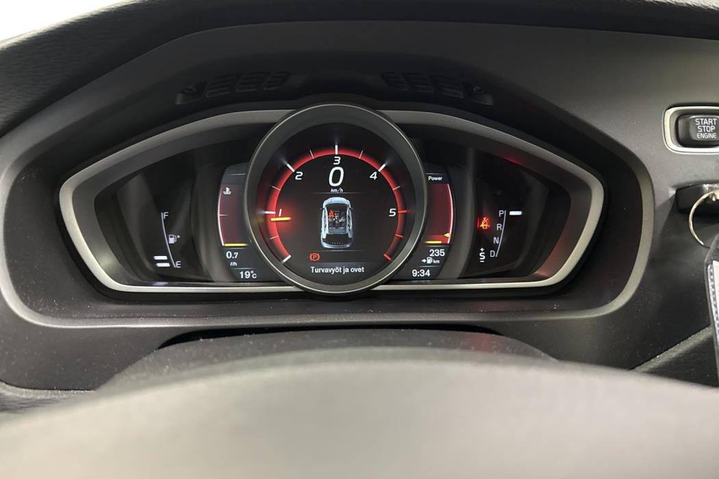 VOLVO V40 Cross Country 2017