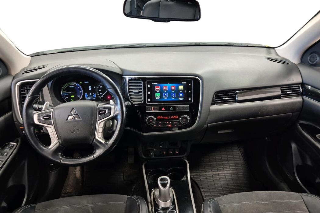 Mitsubishi Outlander PHEV 2019