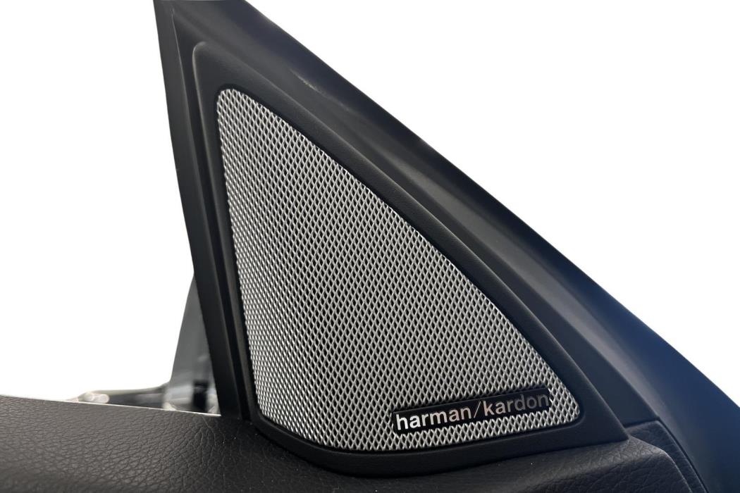 MERCEDES-BENZ E 2015