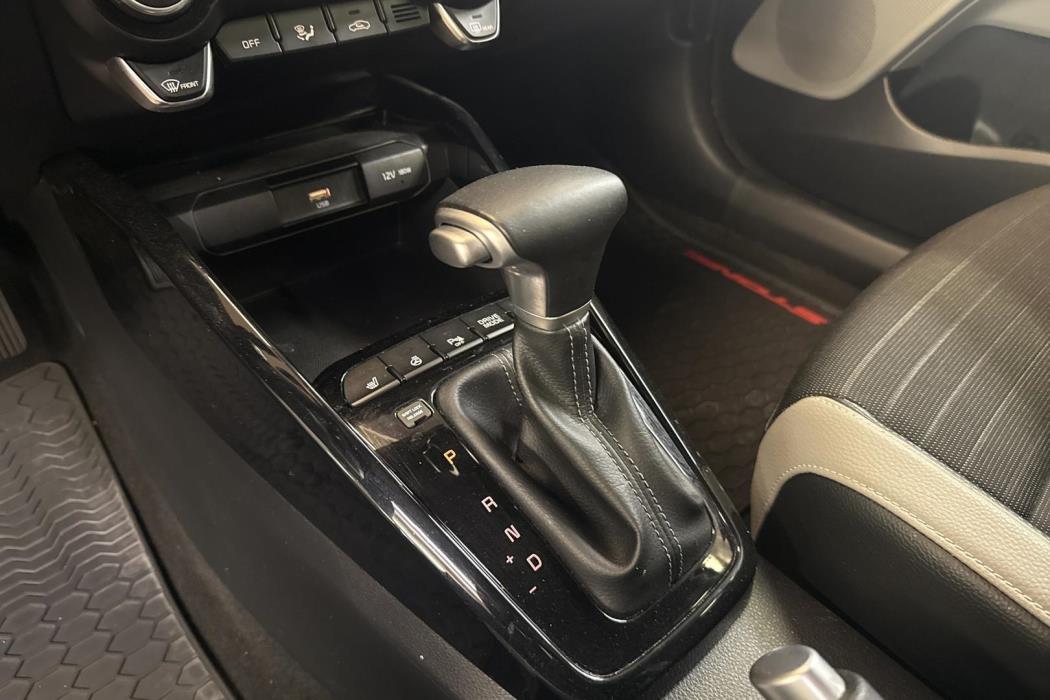 KIA STONIC 2022