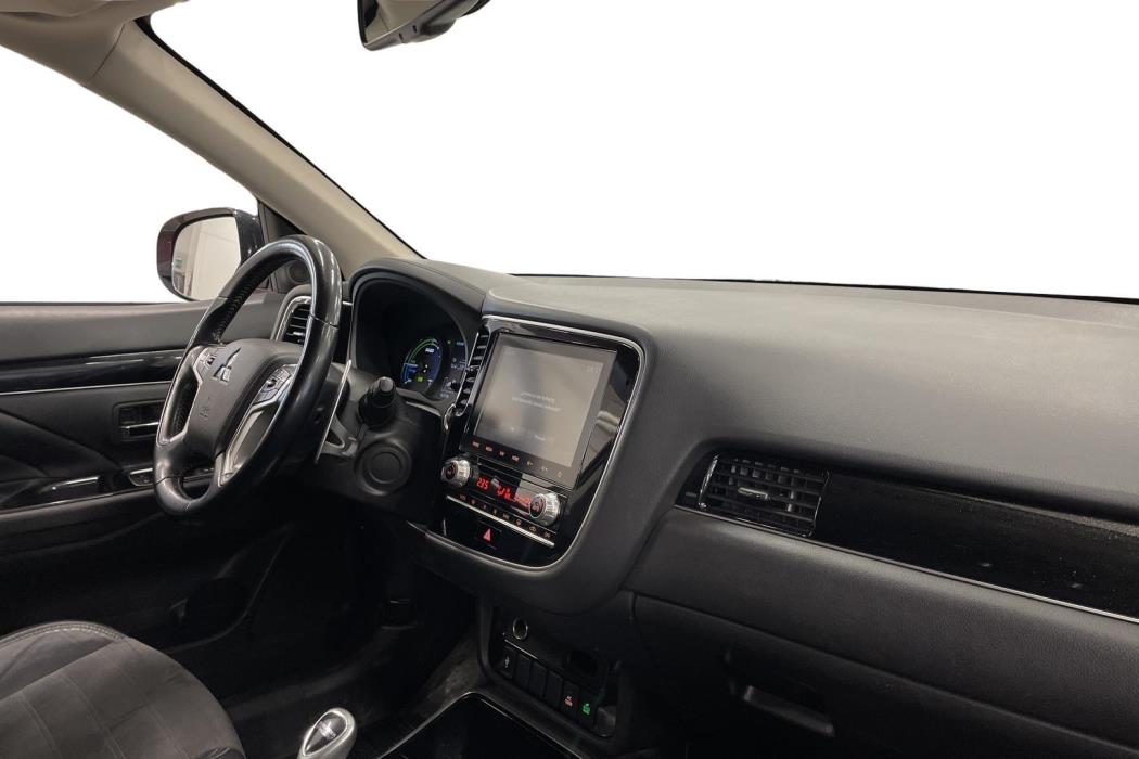 Mitsubishi Outlander PHEV 2019