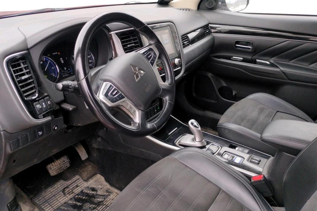 Mitsubishi Outlander PHEV 2019