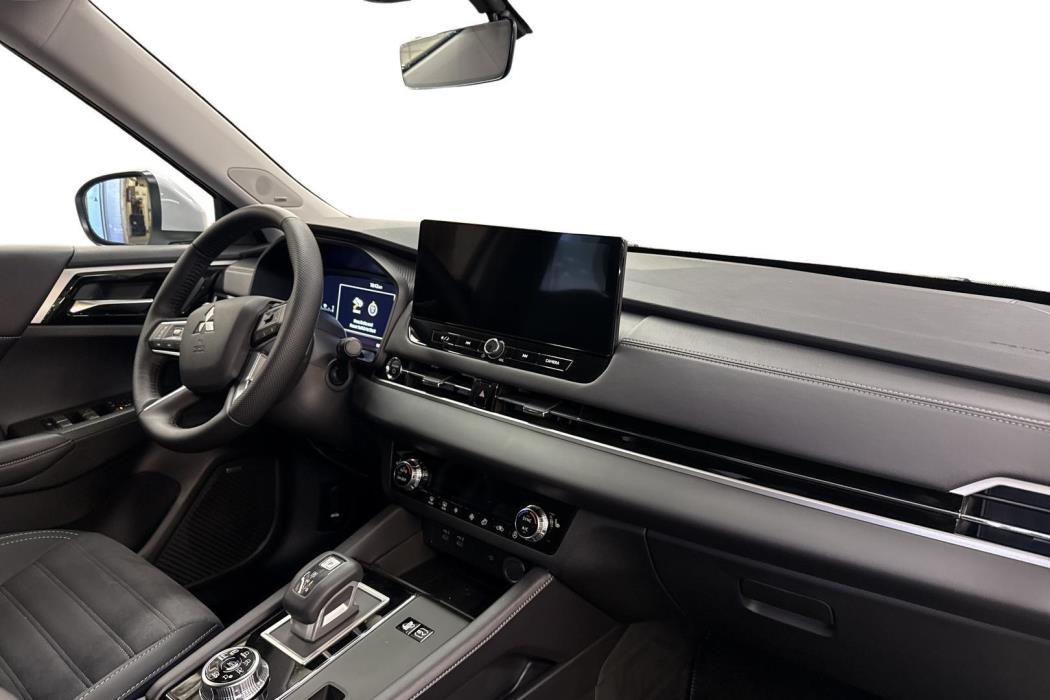 Mitsubishi Outlander 2026