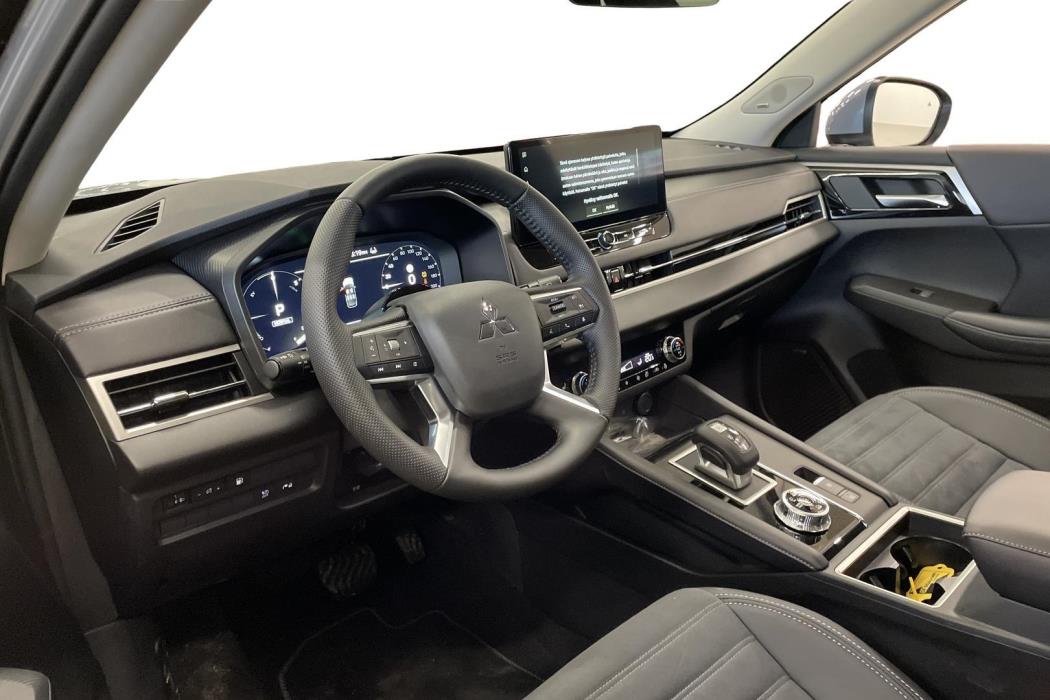 Mitsubishi Outlander 2026
