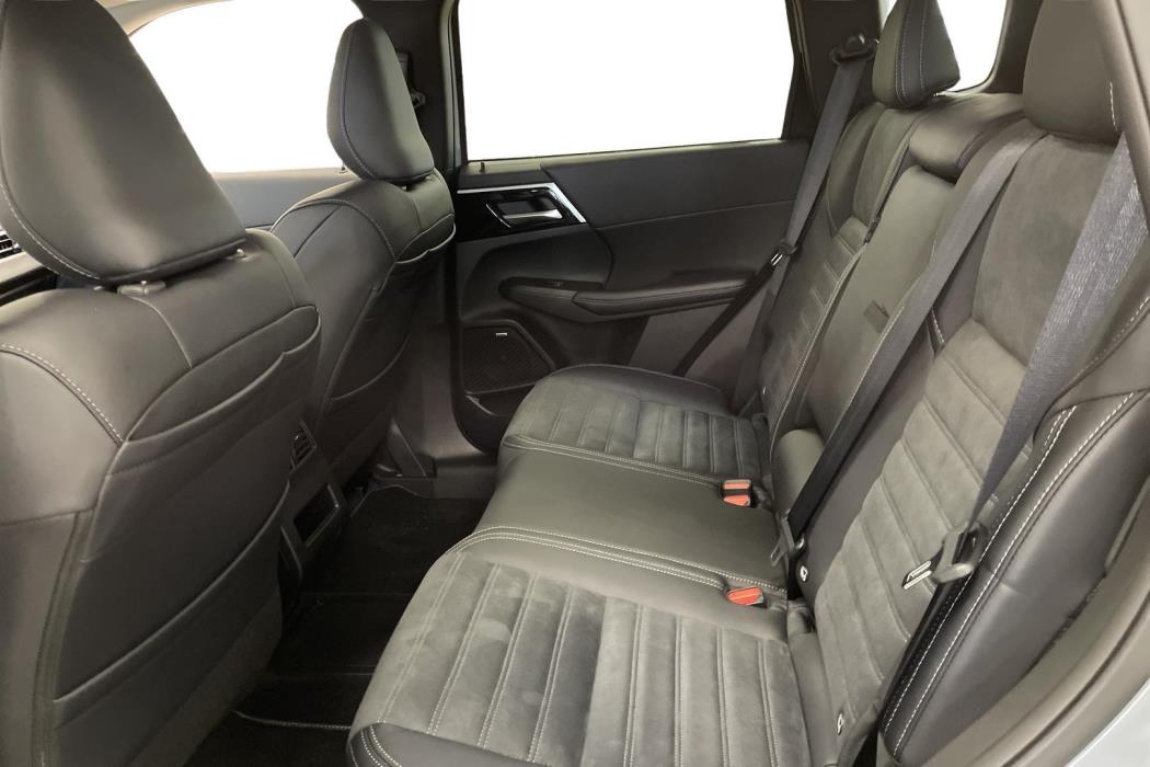 Mitsubishi Outlander 2026