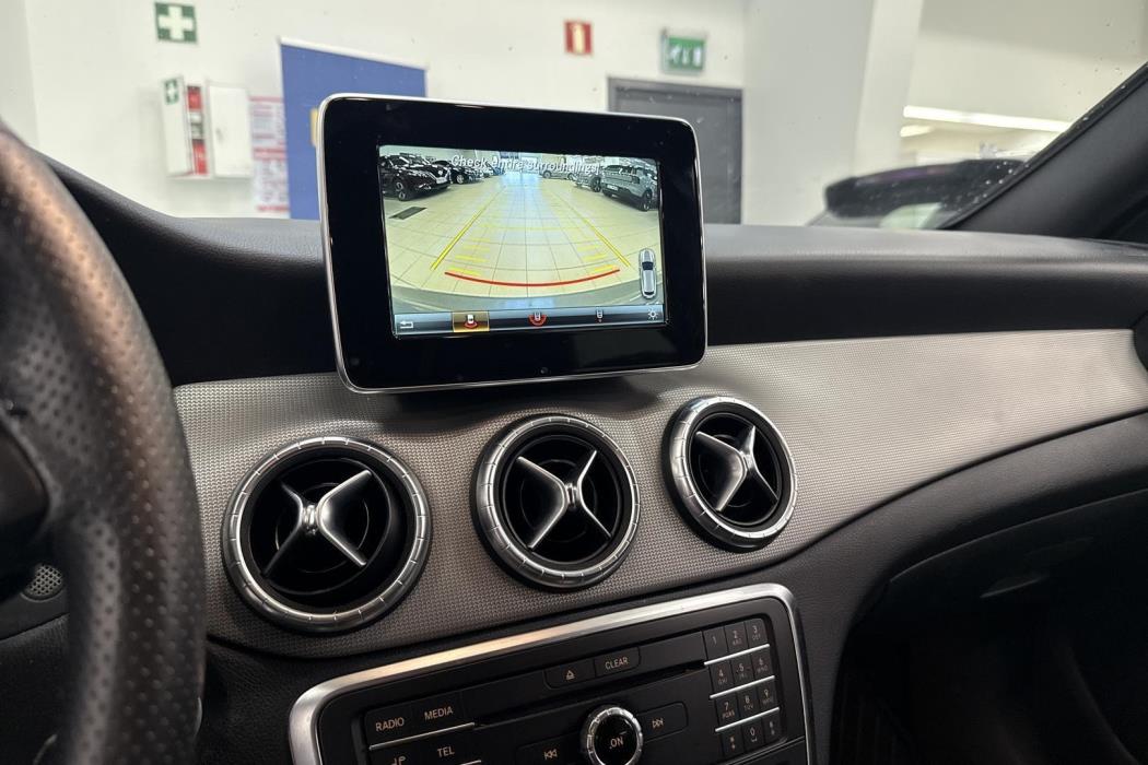 MERCEDES-BENZ CLA 2017