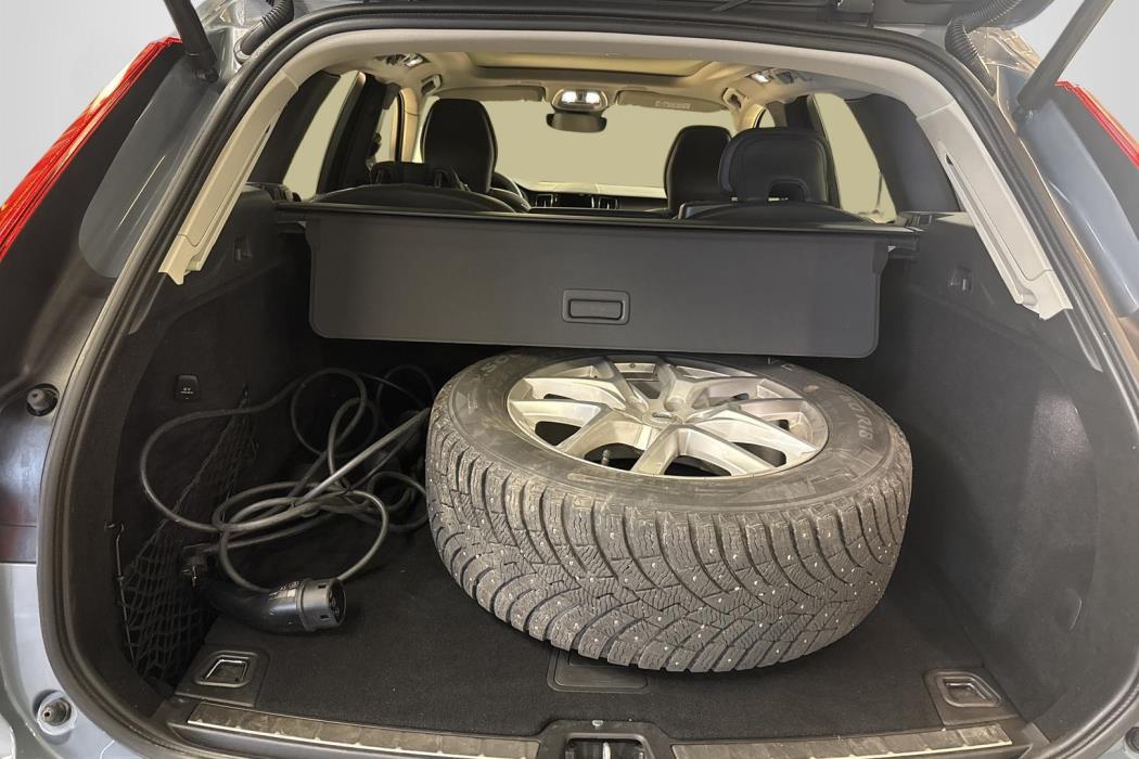 VOLVO XC60 2022