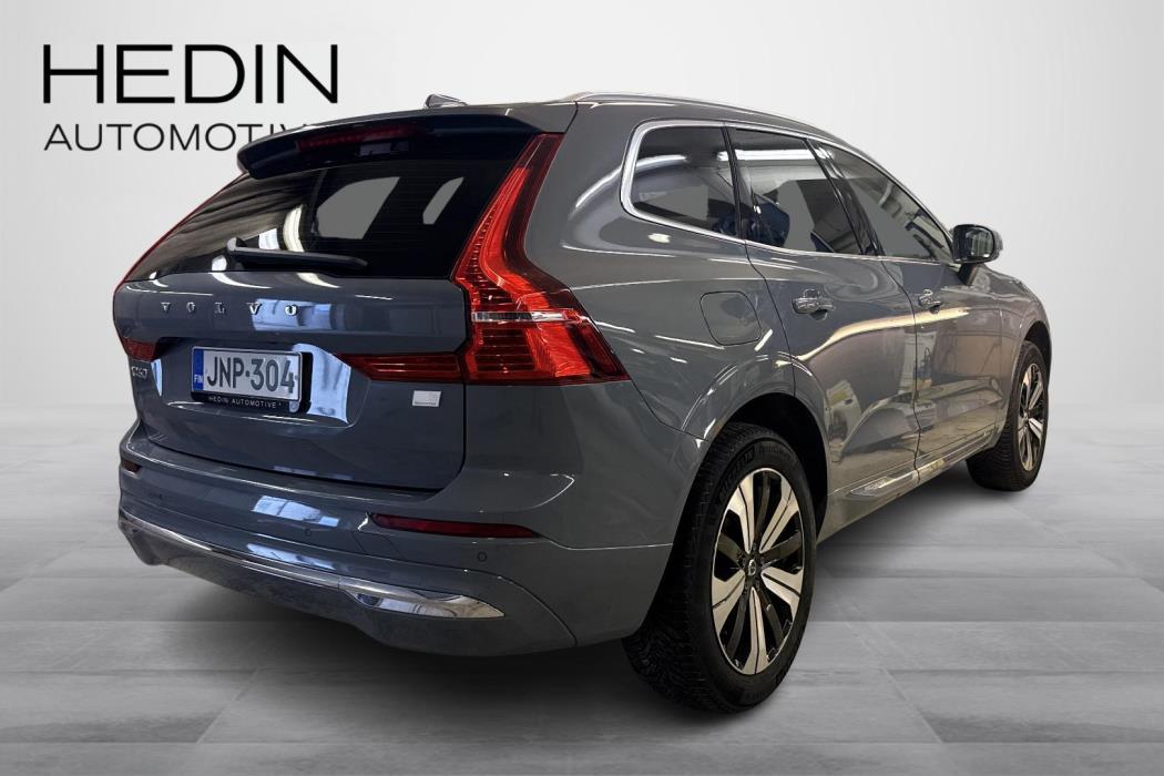 VOLVO XC60 2022