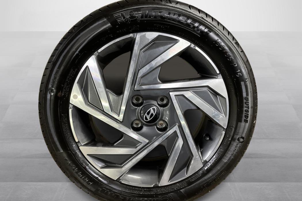 Hyundai i20 Hatchback 2024