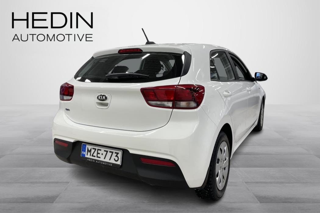 KIA Rio 2021