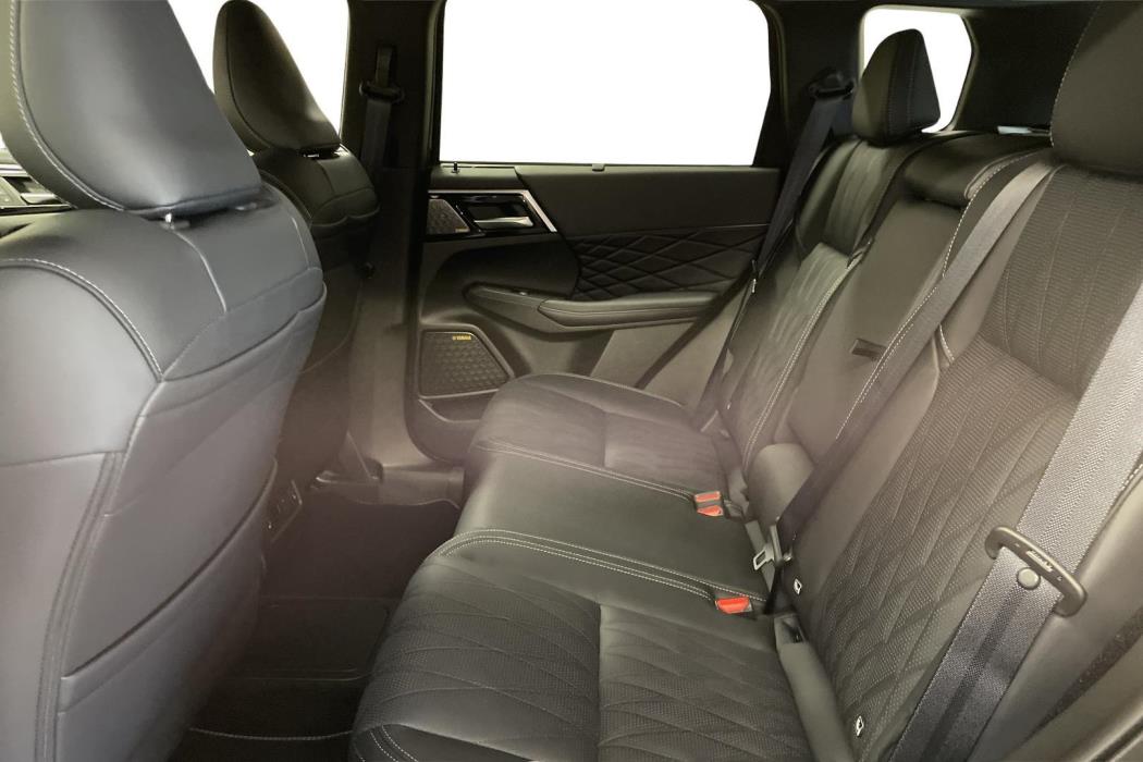 Mitsubishi Outlander 2026