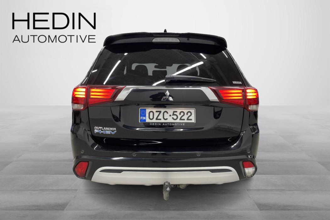 Mitsubishi Outlander PHEV 2021