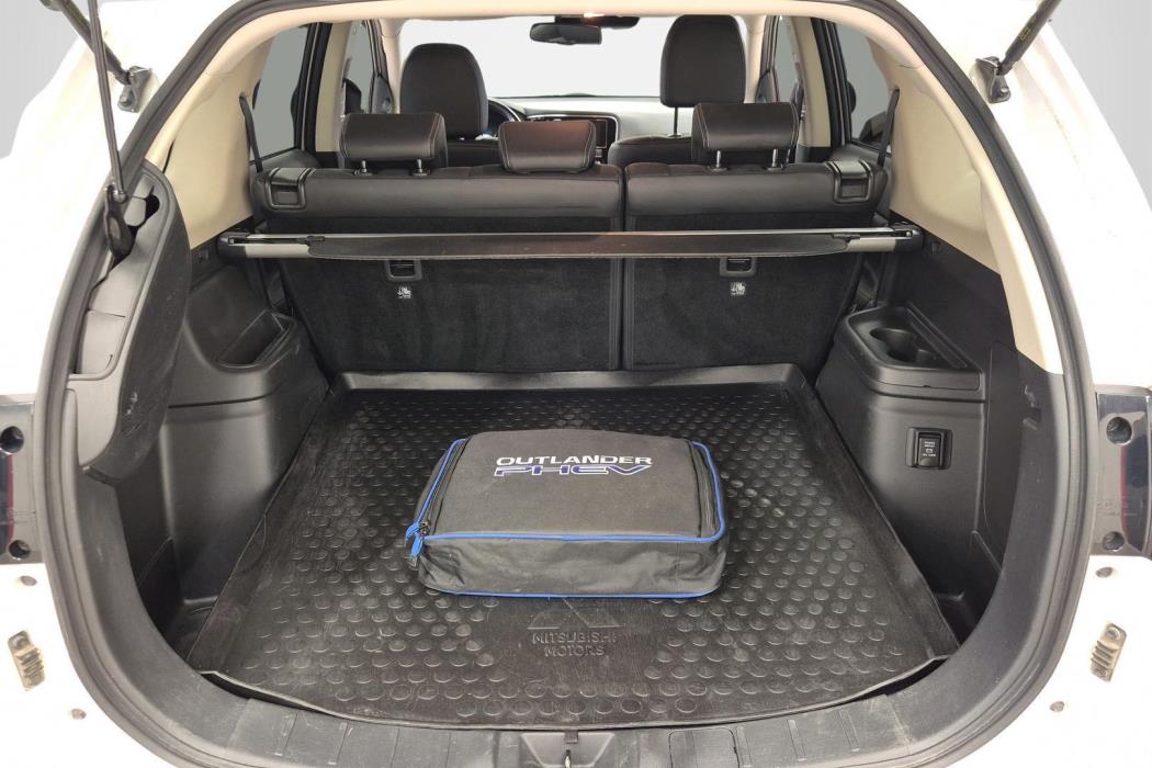 MITSUBISHI Outlander PHEV 2019