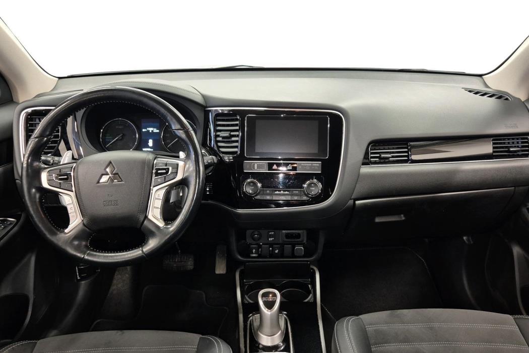 MITSUBISHI Outlander PHEV 2019