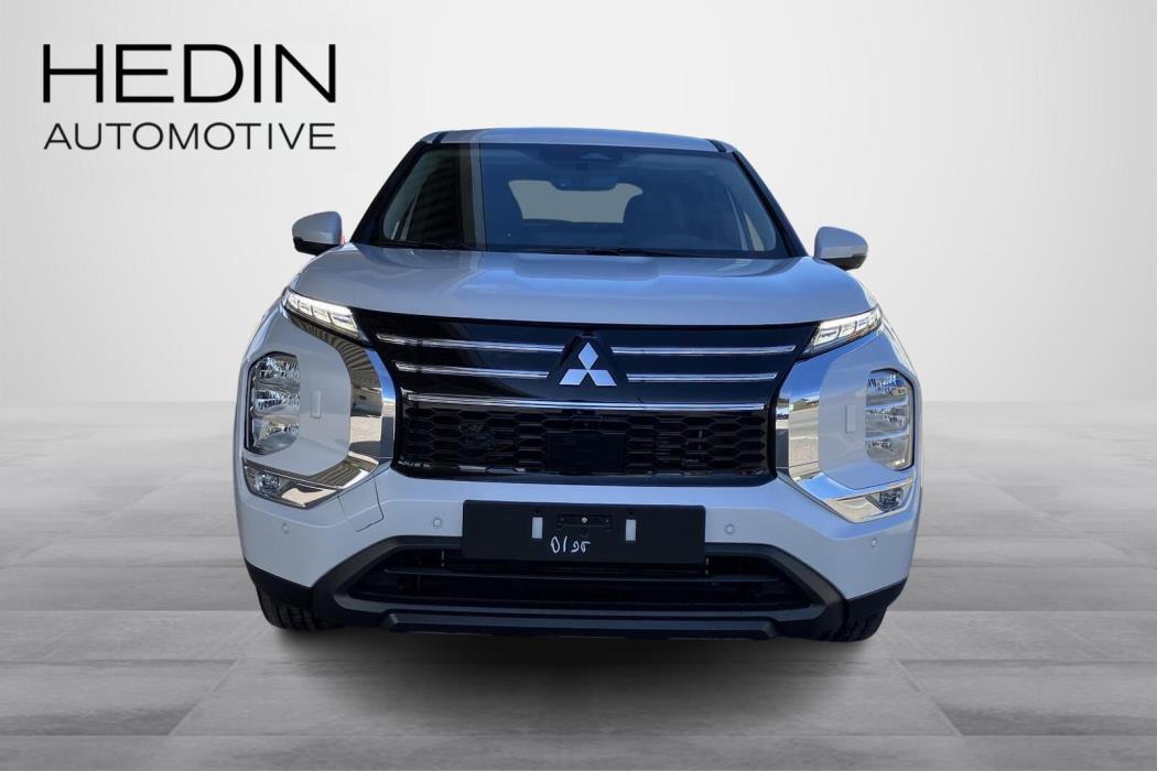 Mitsubishi Outlander 2025