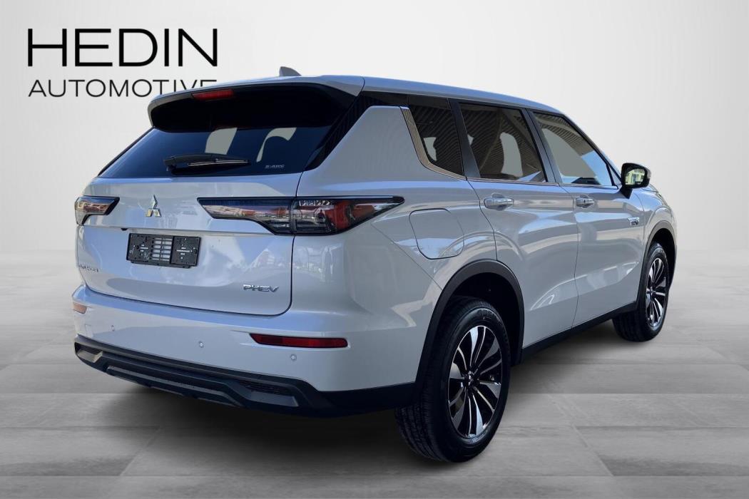 Mitsubishi Outlander 2025