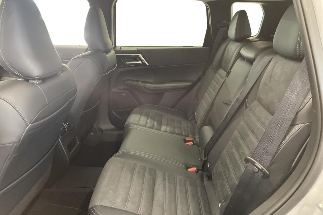 Mitsubishi Outlander 2026